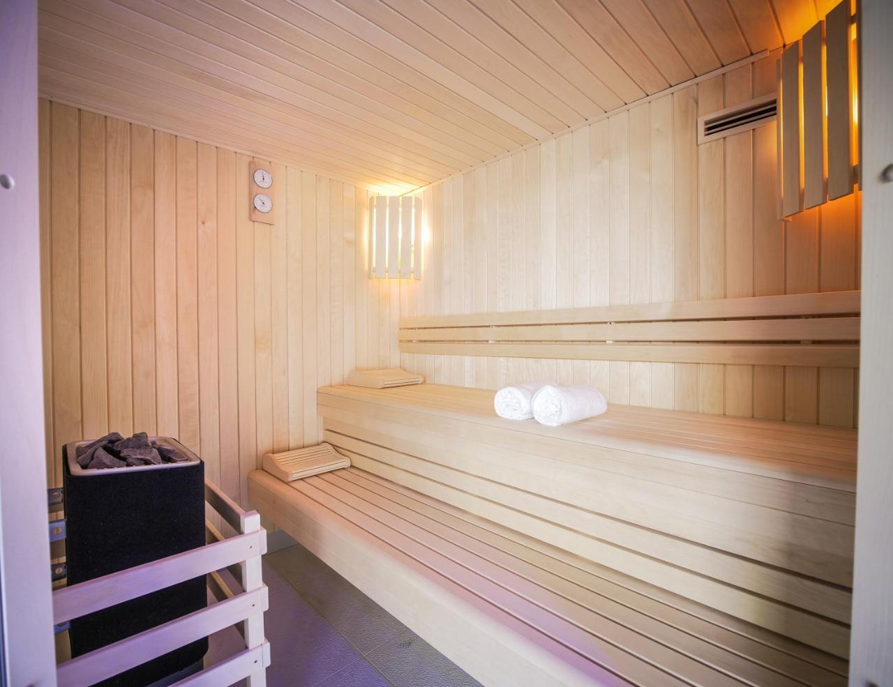 Le Magic Hotel & Spa Vitré Екстериор снимка